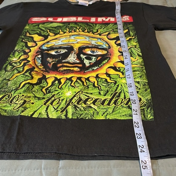 Sublime Band T-Shirt Small Black 40 Oz to Freedom Sun Graphic Punk Alt Reggae - Picture 12 of 12